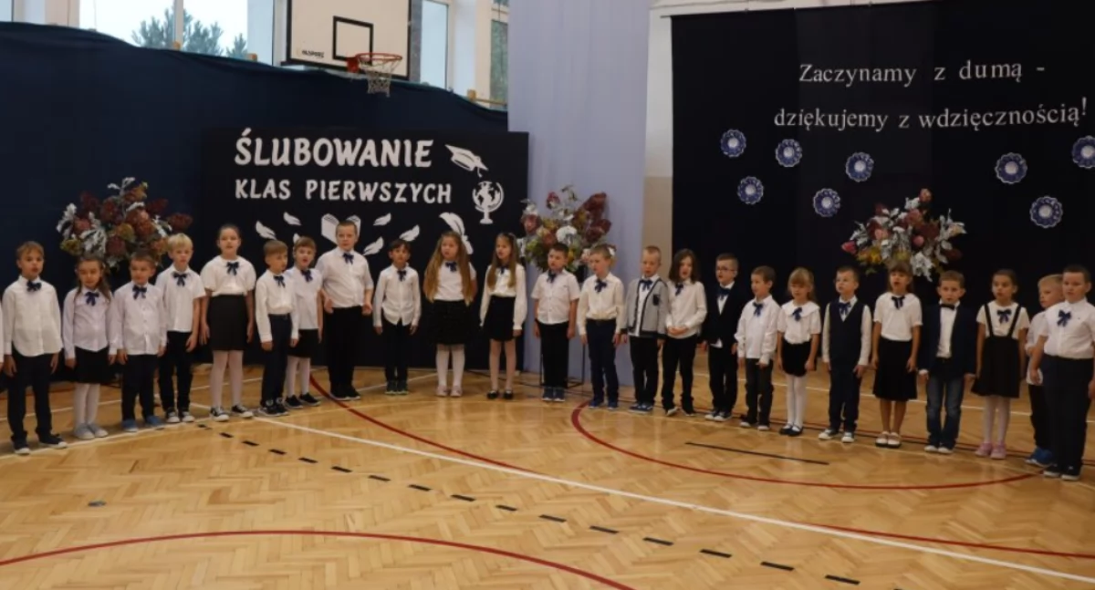 Na zdjęciu: uczniowie szkoły podstawowej w Gidlach, fot. Urząd Gminy Gidle