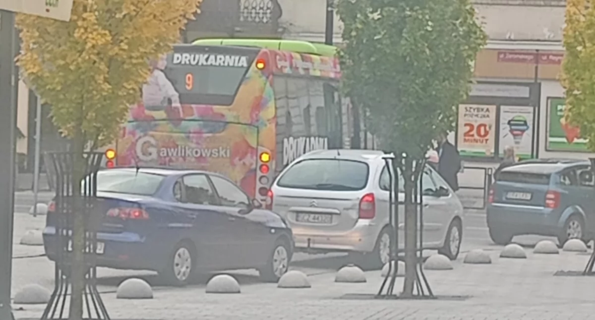 Na zdjęciu: W centrum doszło do kolizji, fot. nadesłane