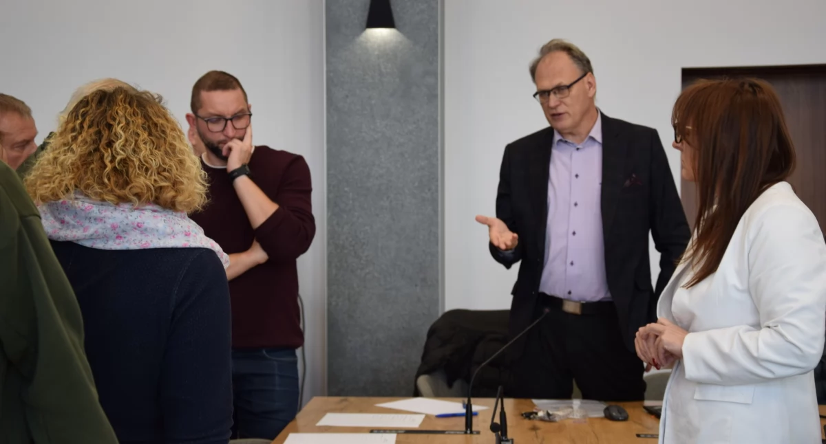 Na zdjęciu: Prezydent Jarosław Ferenc spotkał się z mieszkańcami, fot. Facebook/Radomsko Miasto Otwarte