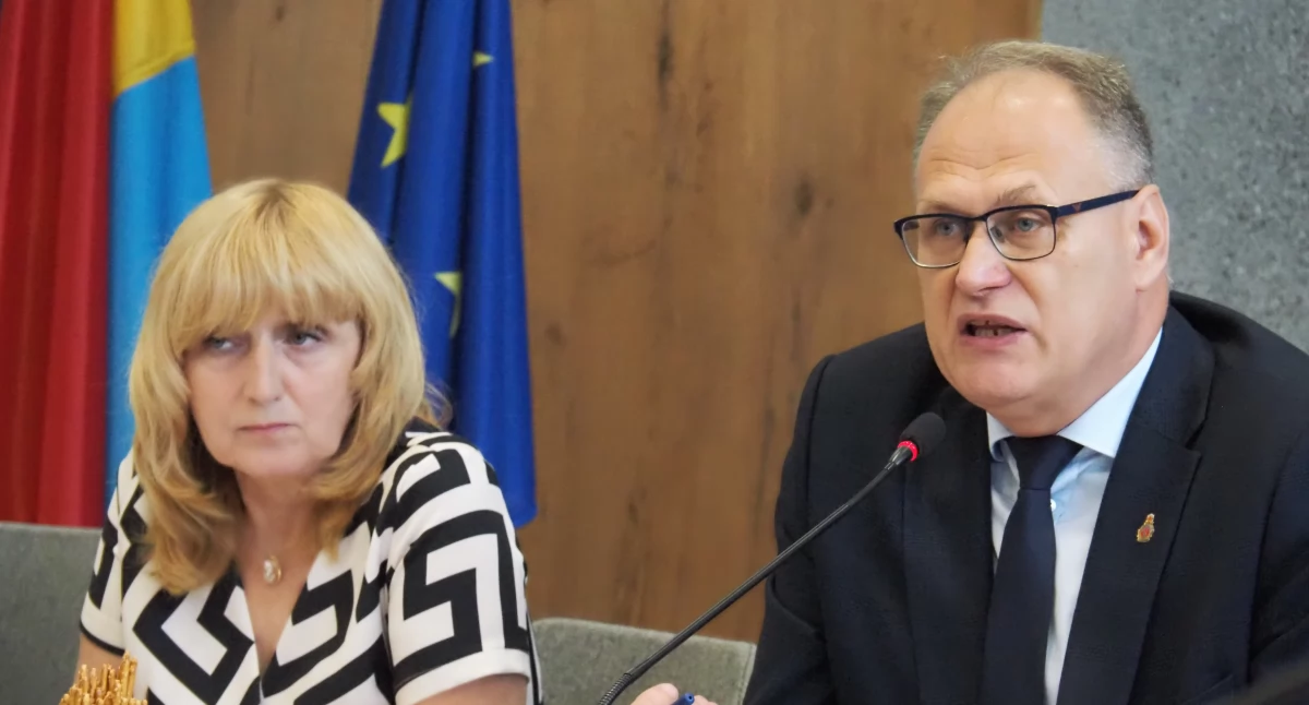 Na zdjęciu: Prezydent Jarosław Ferenc będzie przekonywał radnych, że podwyżka jest konieczna