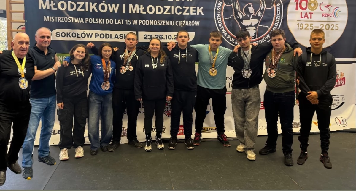 Na zdjęciu: Sztangiści dźwigali na macie w Sokołowie  Podlaskim 
