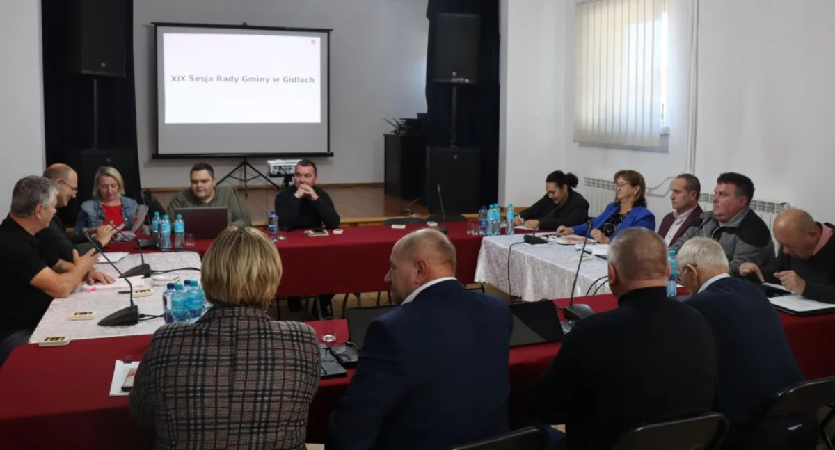 Na zdjęciu: rajcy z gminy Gidle będą mogli liczyć na pomoc radnych seniorów, fot. Urząd Gminy w Gidlach