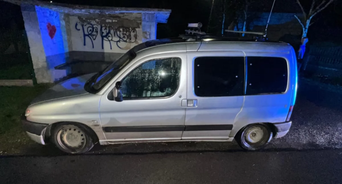 Na zdjęciu: Policjanci zwrócili uwagę na niesprawne światło