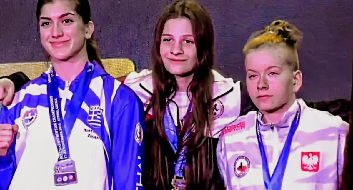 Na zdjęciu: Natalia Dudek na trzecim miejscu podium, fot. Facebook/Natalia Dudek