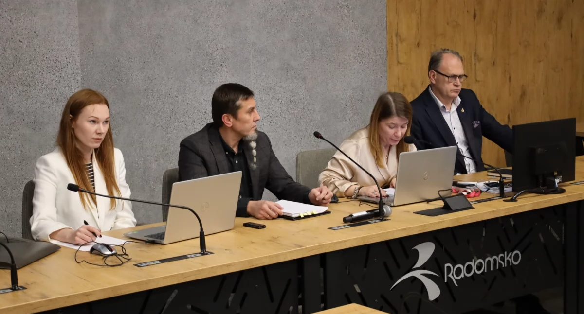 Na zdjęciu: Spotkanie odbyło się w czwartek 20 listopada w UM, fot. Facebook/Radomsko Miasto Otwarte