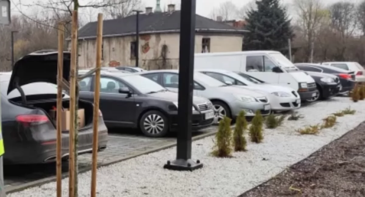 Na zdjęciu: Parking przy ul. Reymonta