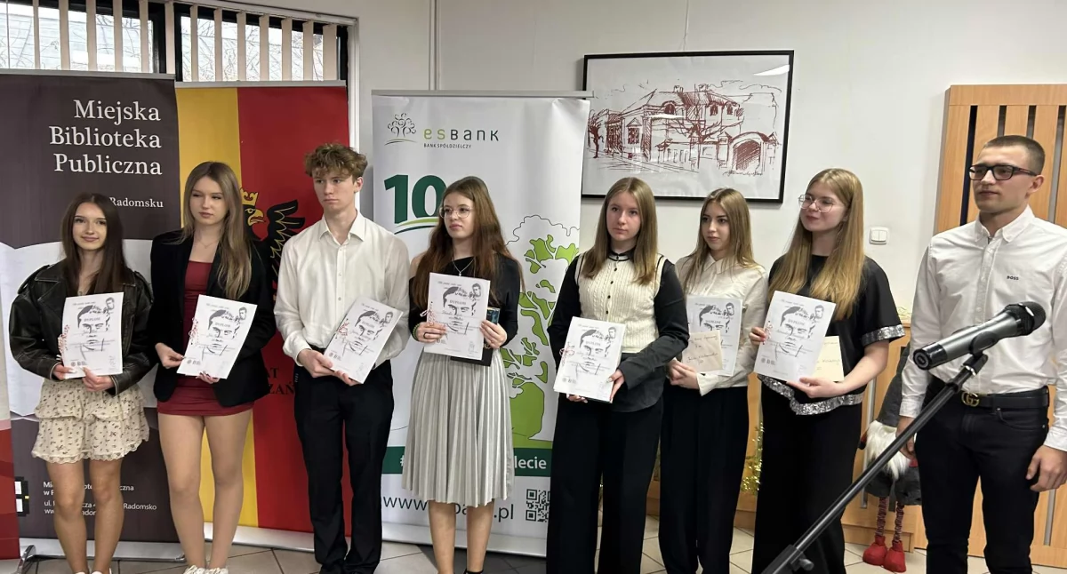 Edukacja, Konkurs Recytatorski Artystyczny Baczyńskiego rozstrzygnięty lista laureatów - zdjęcie, fotografia