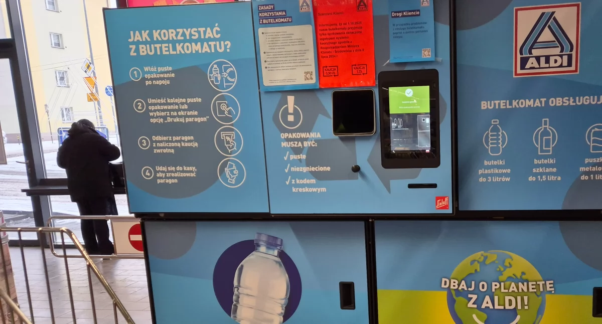 Na zdjęciu: Radomszczanie już korzystają z butelkomatów