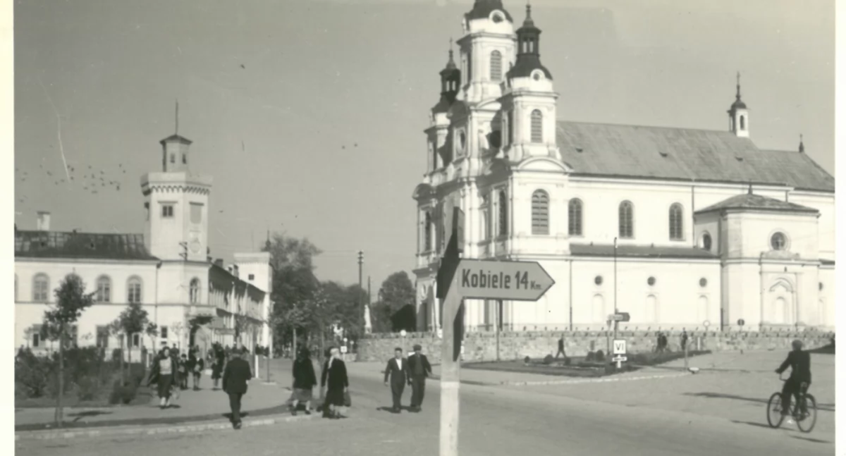 Na zdjęciu: Radomsko, centrum, lata 50. Zbiory Muzeum