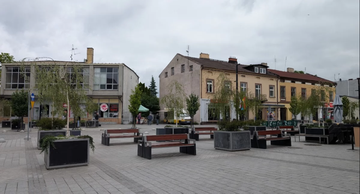 Na zdjęciu: Pani Barbara z przyjemnością wraca do swojego rodzinnego miasta