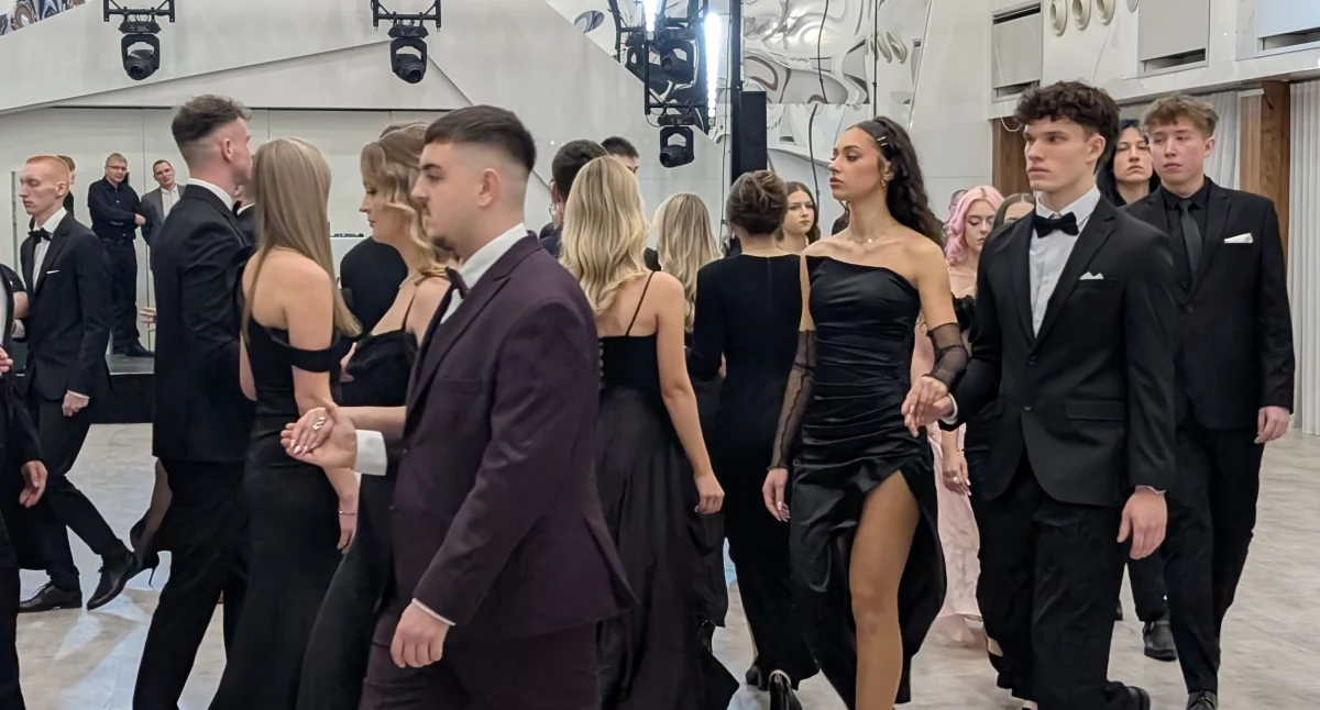 Na zdjęciu: Zaczęło się od Poloneza 