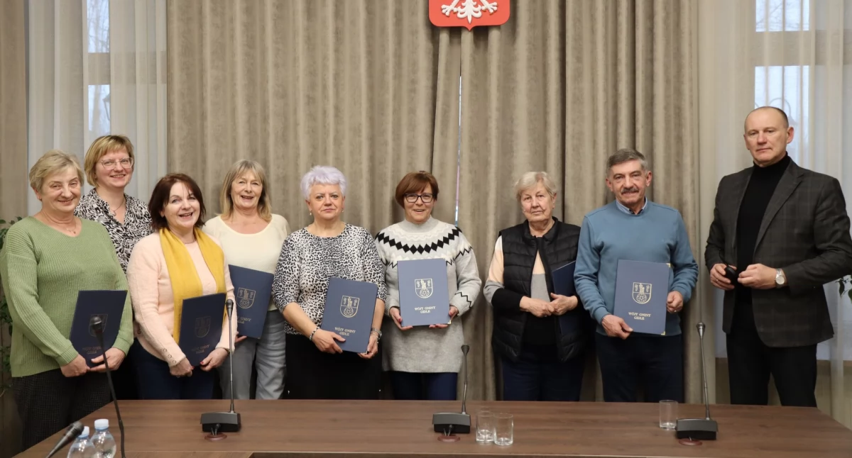 Na zdjęciu gidelska Rada Seniorów. Z prawej wójt Lech Bugaj