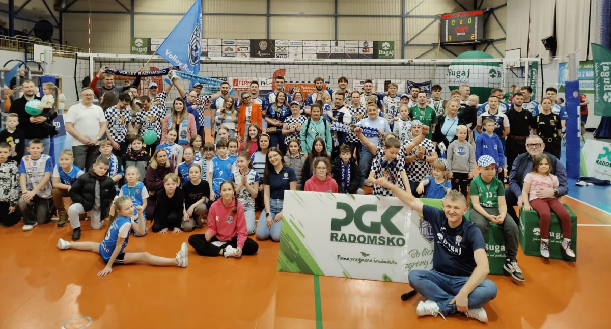 Na zdjęciu: Radomszczańscy siatkarze walczą o pozostanie w lidze