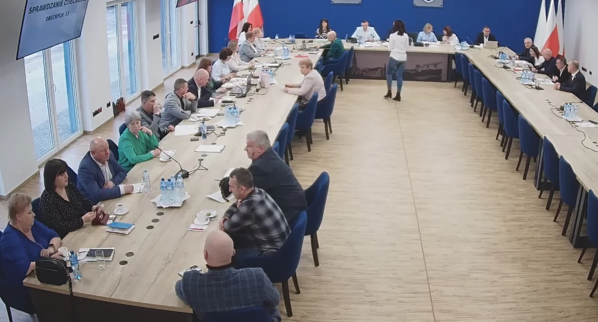 Na zdjęciu: Obaj radni biorą udział w sesjach i komisjach, zrzut ekranu