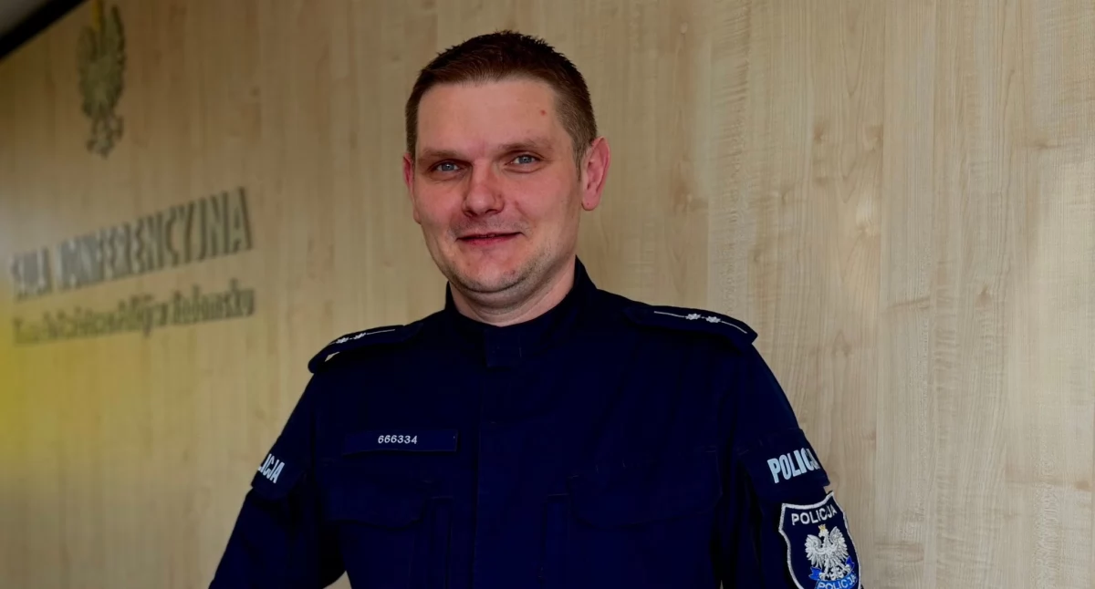 Na zdjęciu: Aspirant Jarosław Plaskacz, fot. KPP Radomsko