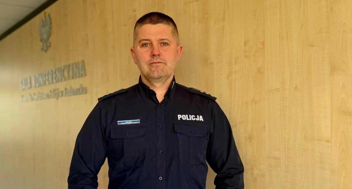Na zdjęciu: Starszy aspirant Łukasz Mysłek, fot. KPP Radomsko