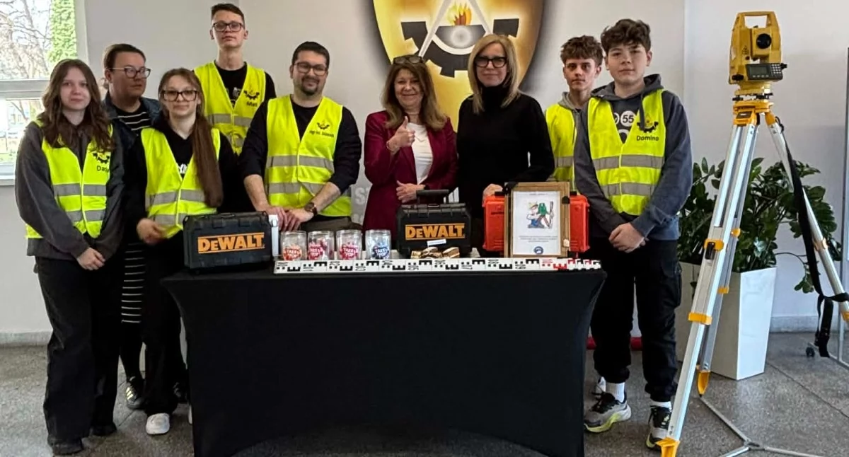 Na zdjęciu: Dzień geodety w Mechaniku, fot. Facebook/Powiat Radomszczański