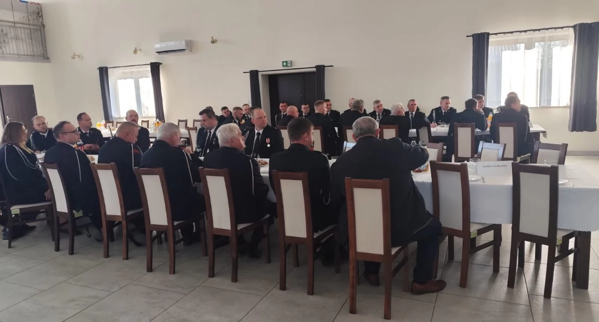 Na zdjęciu: Na zebraniu wybrano władze, fot. Facebook/UG Ładzice