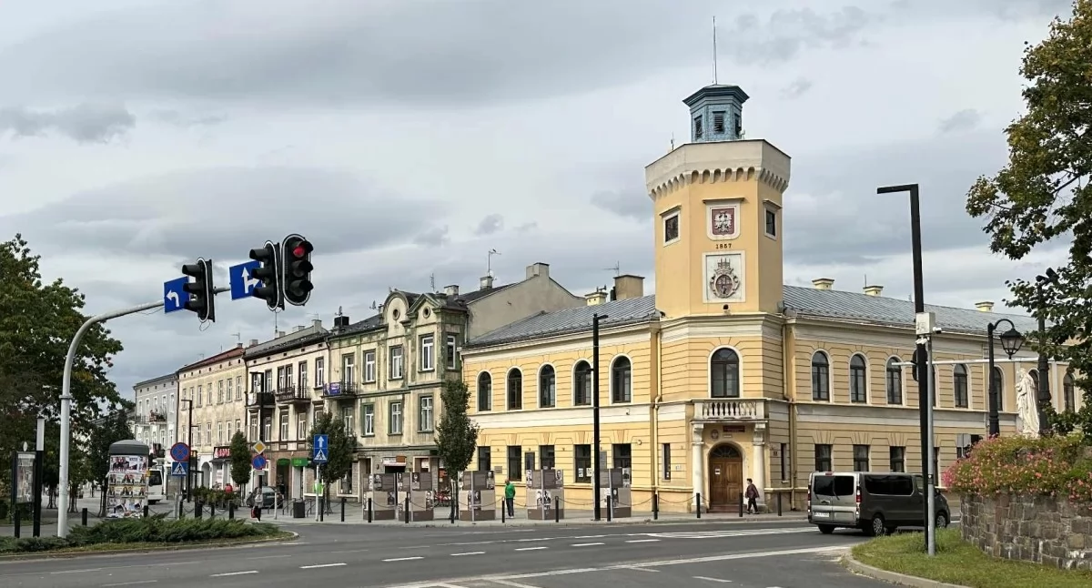 Na zdjęciu: Pracownicy muzeum ćwiczyli  ewakuację muzealnych zbiorów