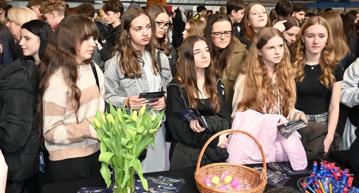 Na zdjęciu: Targi Edukacyjne w Radomsku, fot. Facebook/Starostwo Powiatowe
