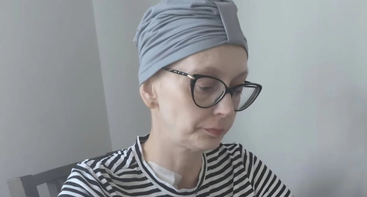 Na zdjęciu: Mieszkanka Jabłonnej walczy z chorobą