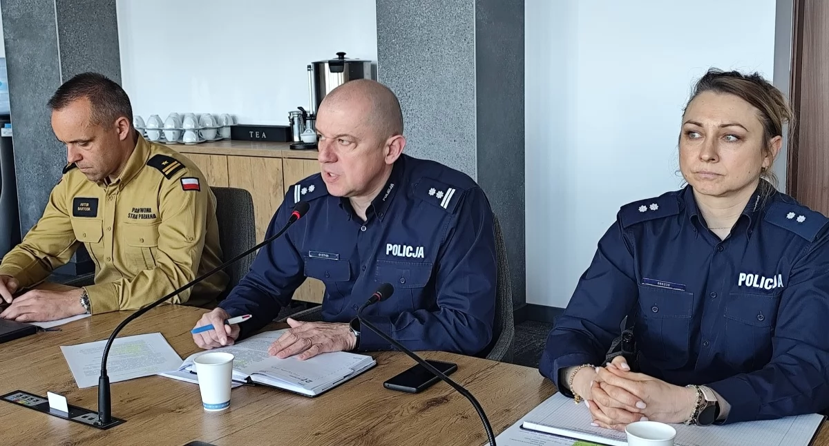 Na zdjęciu; Komendanci przedstawili dane za rok 2025, fot. Facebook/Radomsko Miasto Otwarte
