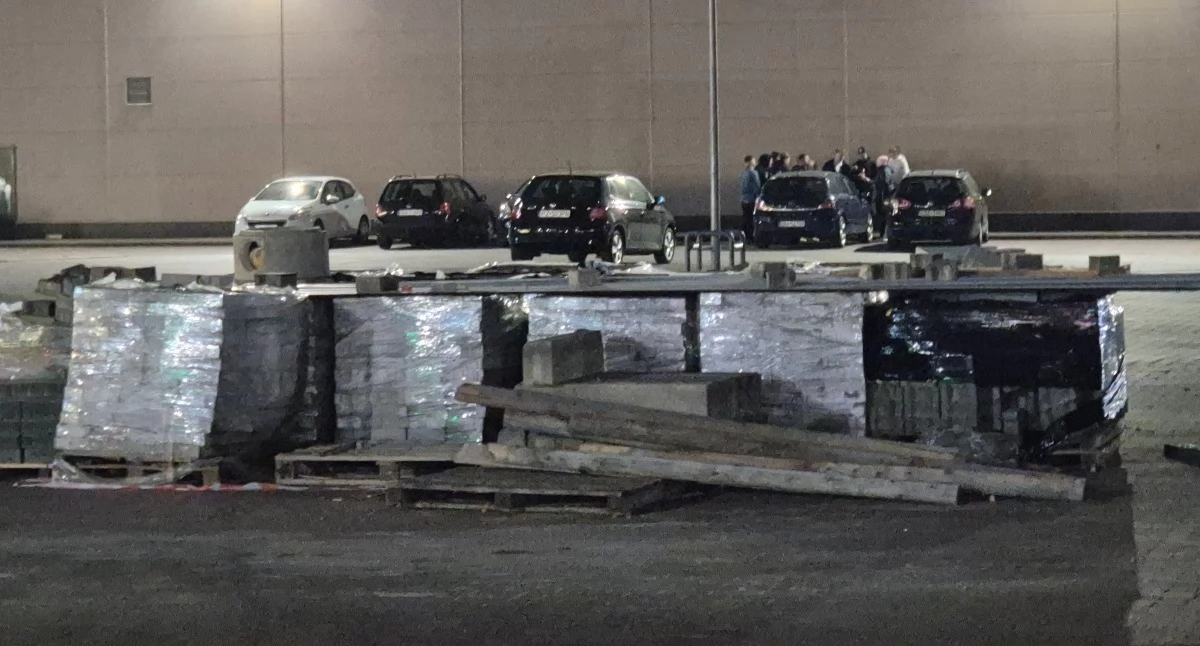 Na zdjęciu: Parking na tyłach sklepu InterMarche na terenie Galerii Radomsko