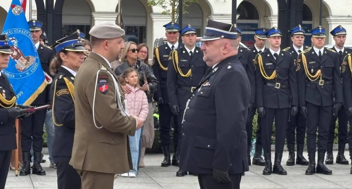 Na zdjęciu: Druh Mordak odznaczony, fot. Facebook/OSP Przedbórz