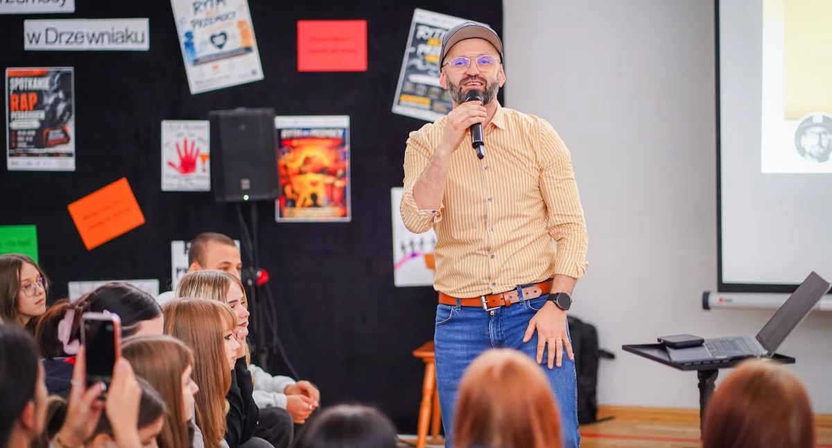 Na zdjęciu: To był żywy przykład trudnego dzieciństwa i młodości, fot. Facebook/ZSDiOŚ