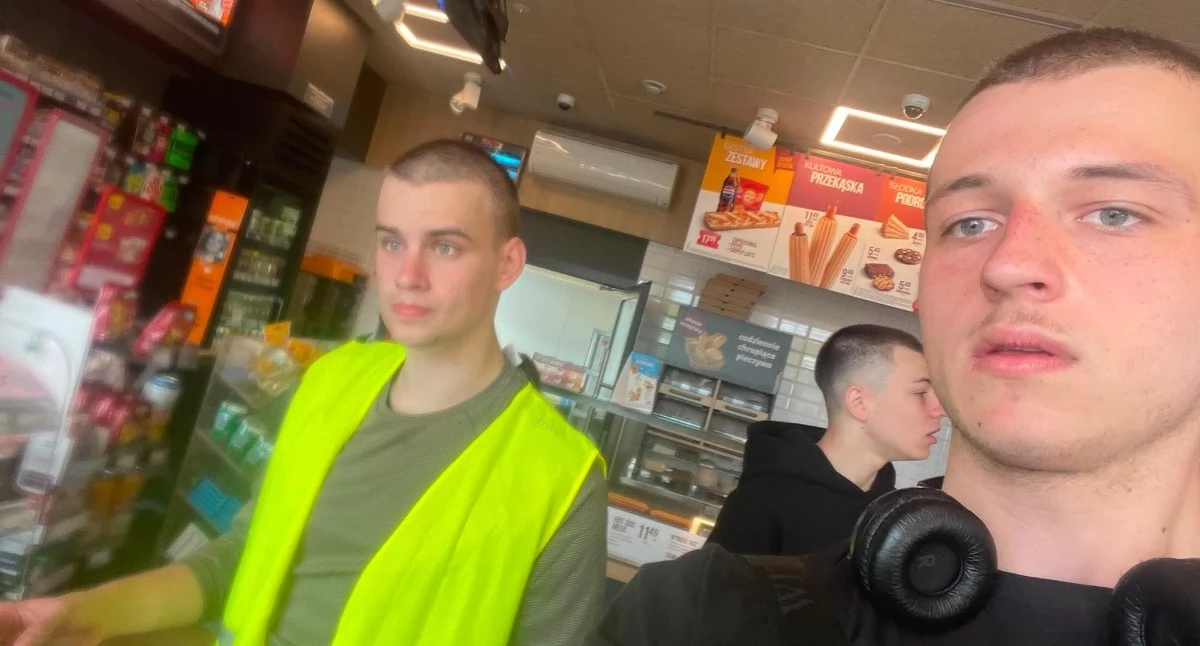 Na zdjęciu: Uczeń Drzewniaka przyłączył się do Łatwoganga, fot. Facebook/ZSDiOŚ