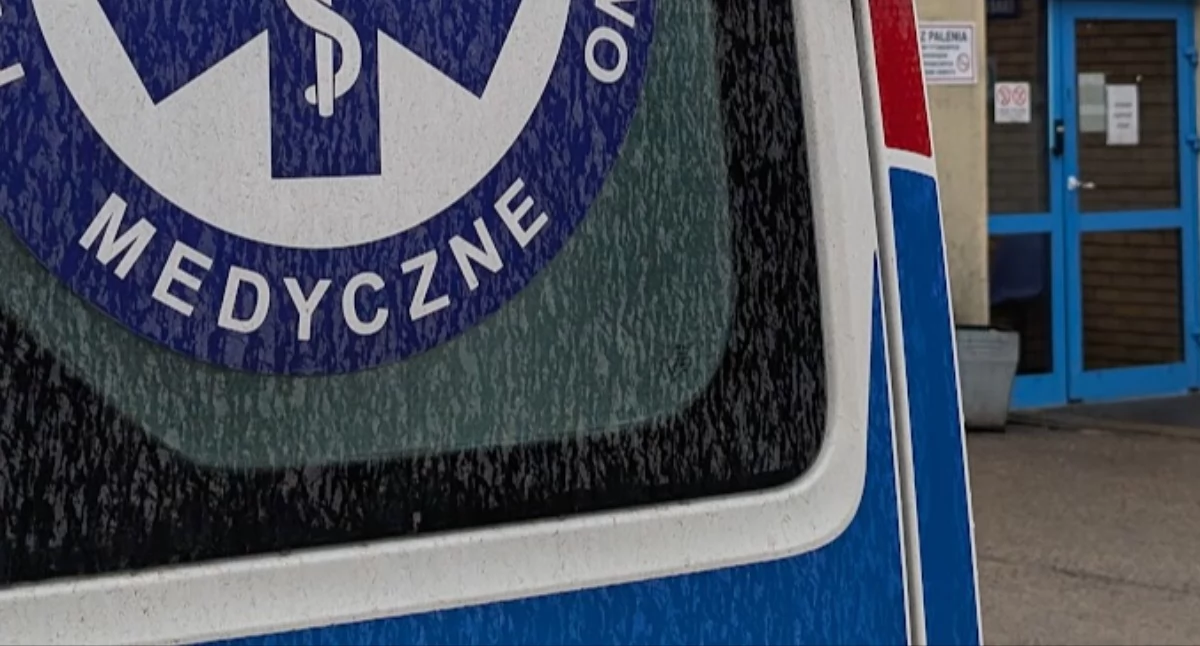 Na zdjęciu: Pierwszej pomocy udzielili mężczyźnie ratownicy medyczni, fot. ilustracyjne