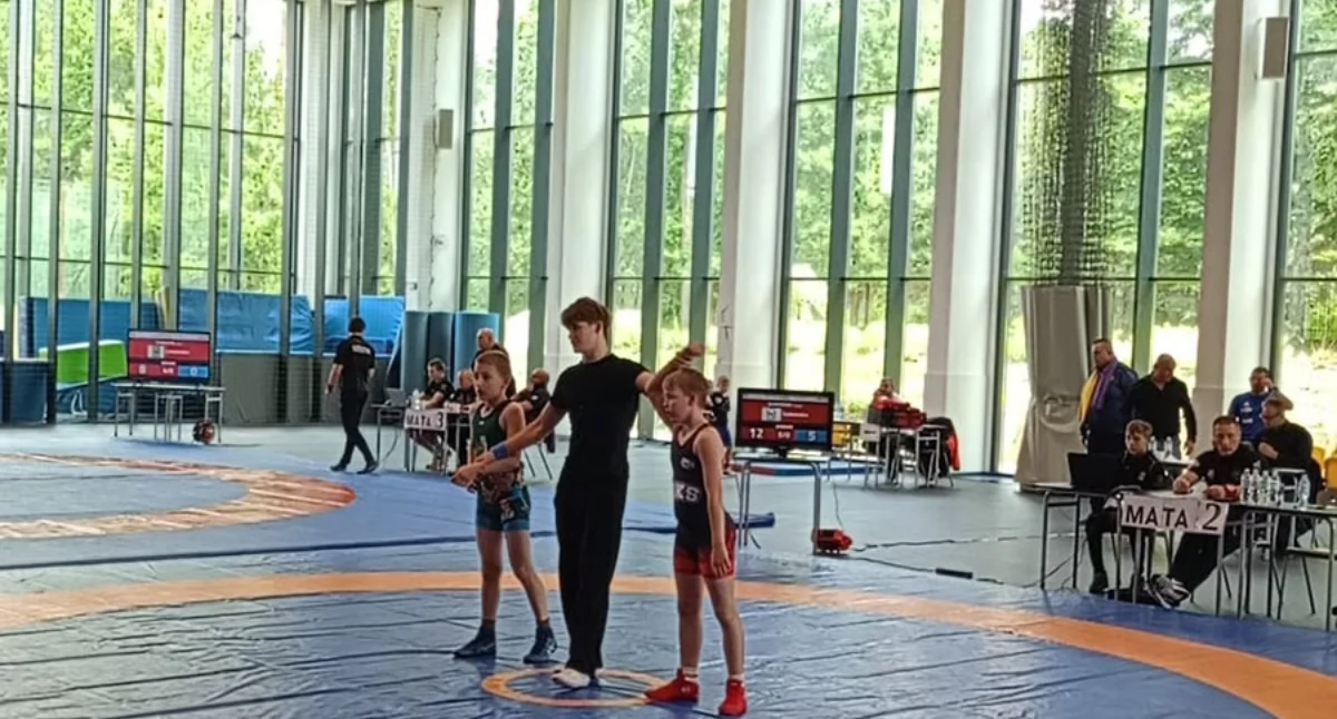 Na zdjęciu: Wrócili z trzema medalami, fot. UKS Zapaśnik