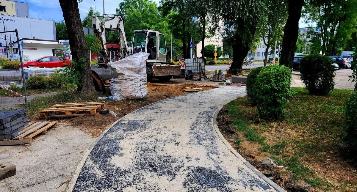 Na zdjęciu: Powstaje 116 metrów bieżących, fot. Facebook/Radomsko Miasto Otwarte