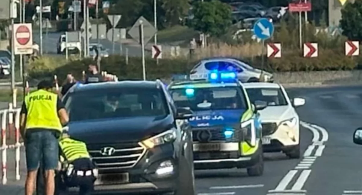 Na zdjęciu: Poszkodowaną 16-latkę przewieziono do szpitala, fot. Facebook/Spotted Radomsko