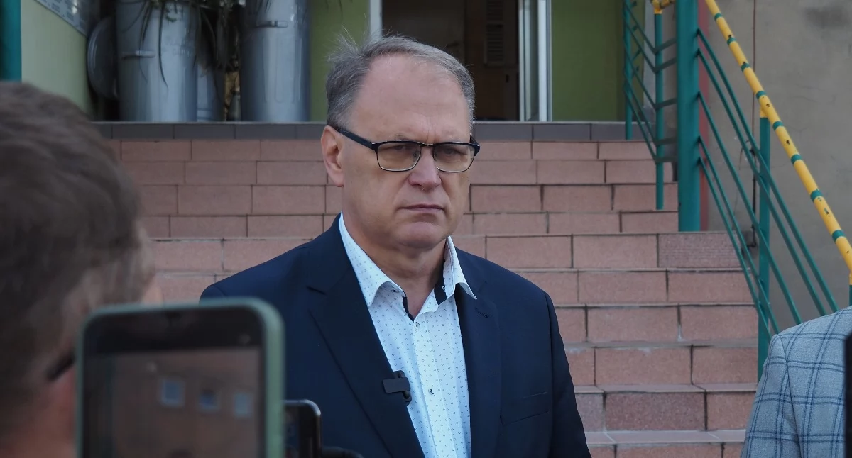 Na zdjęciu: Prezydent Jarosław Ferenc musi dobrze policzyć głosy