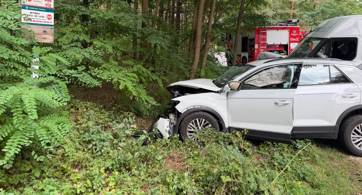  Na zdjęciu: Przyczyną wypadku było nieustąpienie pierwszeństwa przejazdu, fot. KP PSP Radomsko 
