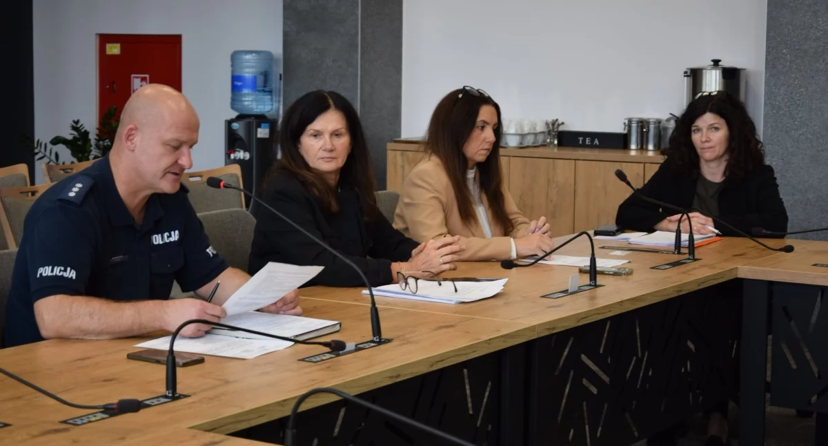 Na zdjęciu: Miejscy radni usłyszeli, co jest problemem w radomszczańskich podstawówkach, fot. Facebook/Radomsko Miasto Otwarte