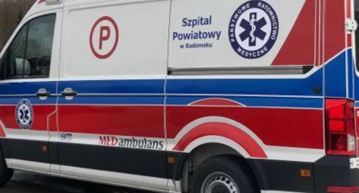 Na zdjęciu: Kiedy karetka ma do przejechania wiele kilometrów ruszają strażacy, fot. ilustracyjne