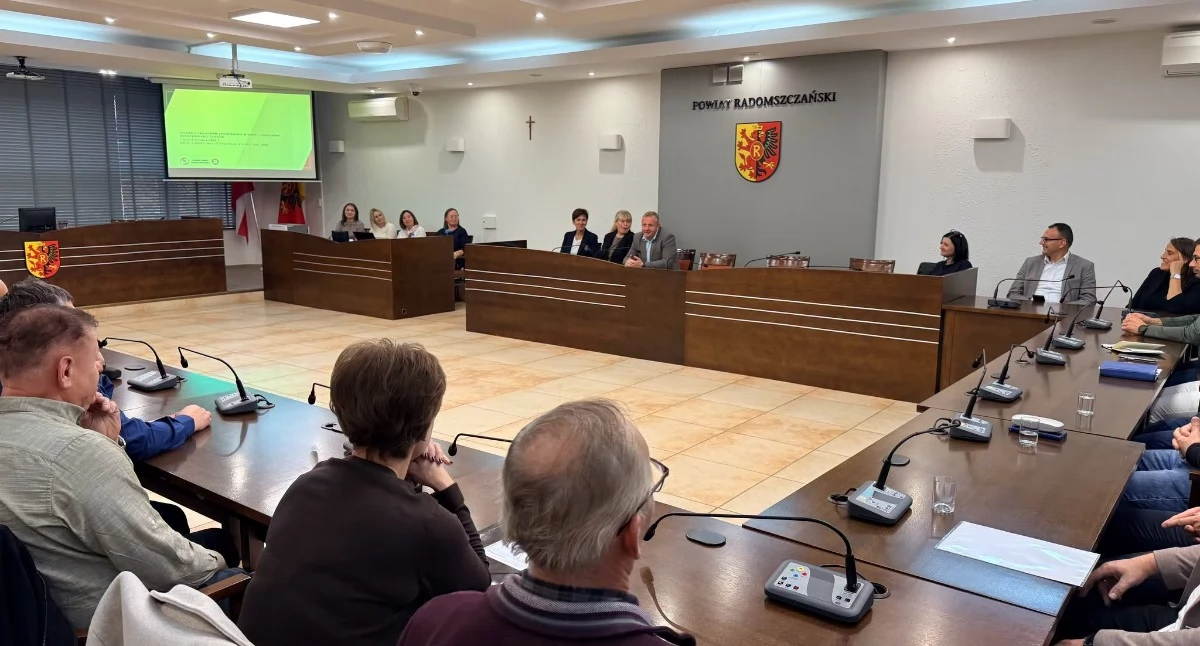 Na zdjęciu: Na ten moment nie ma mowy o celowym zatruwaniu wody, fot. Facebook/Powiat Radomszczański