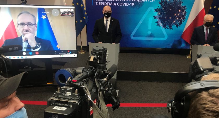 Na zdjęciu: konferencja ministra zdrowia Adama Niedzielskiego (fot KPRM) 