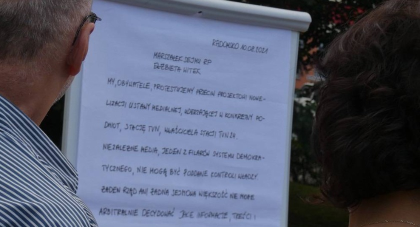 Na zdjęciu: protest w obronie mediów w Radomsku, sierpień 2021