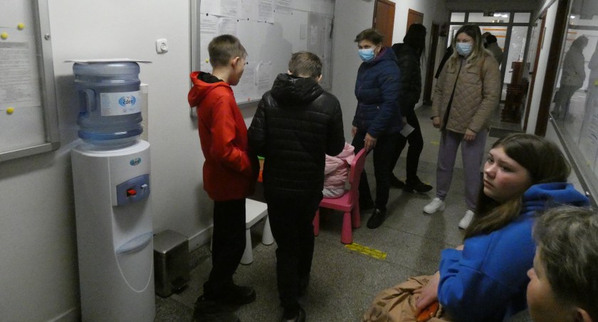 Zdj. Urząd Miasta, środa 16 marca, pierwsi uchodźcy przyszli po numer PESEL