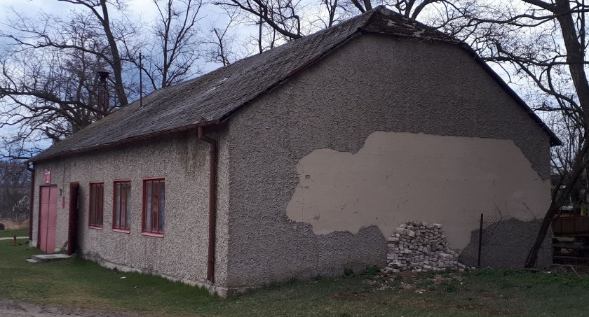 Na zdjęciu remiza OSP w Karczowie
