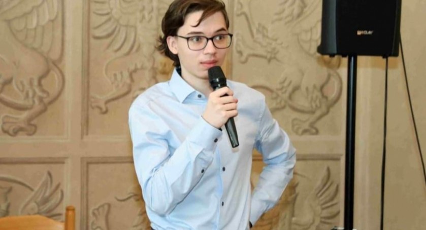 Na zdjęciu Kacper Guziak - fot. Starostwo Powiatowe