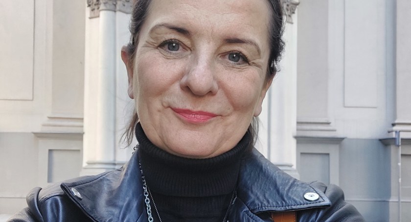 Na zdjęciu Jolanta Kopeć, autorka książki „W dwa wieczory do siebie”