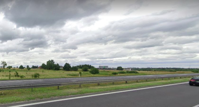 Na zdjęciu: autostrada A1 w okolicach Kamieńska. Fot. PrtSc Google Maps. 