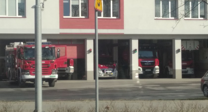 Na zdjęciu budynek Komendy Powiatowej PSP w Radomsku. Zdjęcie ilustracyjne. 