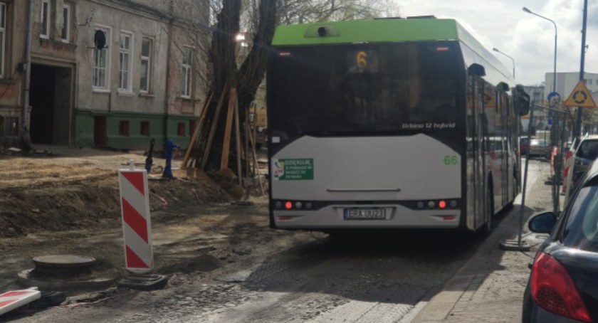 Na zdjęciu przebudowywana ulica Żeromskiego