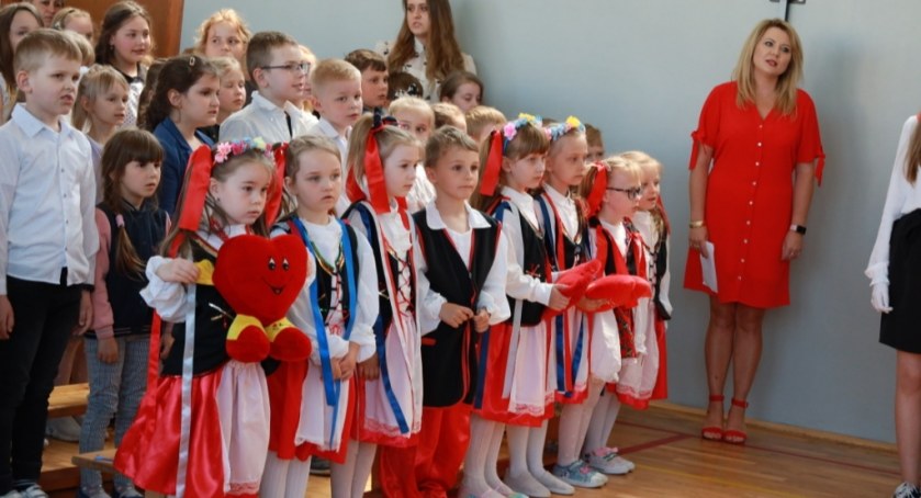 Na zdjęciu uroczysta akademia w Ósemce - fot. UM Radomsko