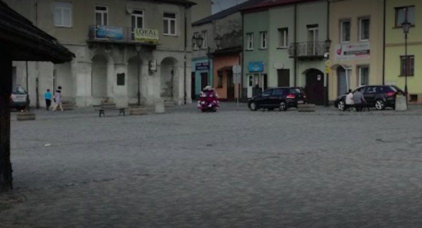 Na zdjęciu: Rynek w Przedborzu. 
